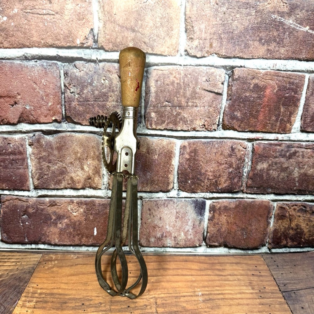 Vintage A&J Ekco ‎ Manual Hand Mixer Wood Handle Stainless Retro Kitchen USA